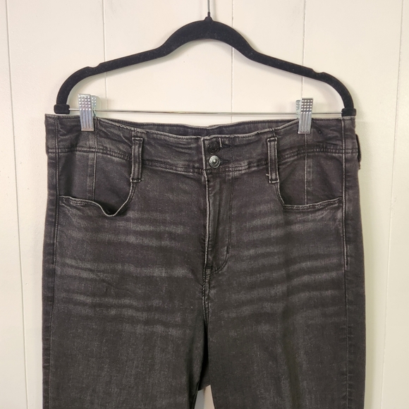American Eagle High Rise Skinny Kick Bootcut Jeans Black Womens Size 14 Stretchy - Picture 3 of 11